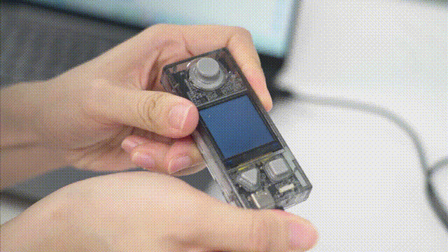 操作15-步骤5-童心派A-插拔重启.gif